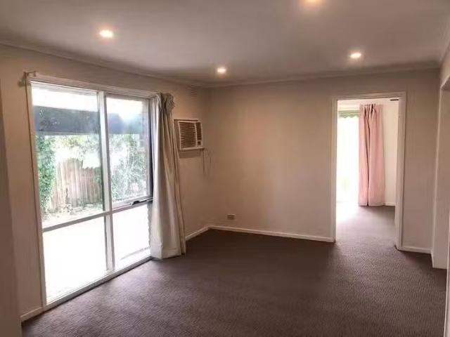 For Rent! 3 Hillview Avenue, Rowville, VIC 3178