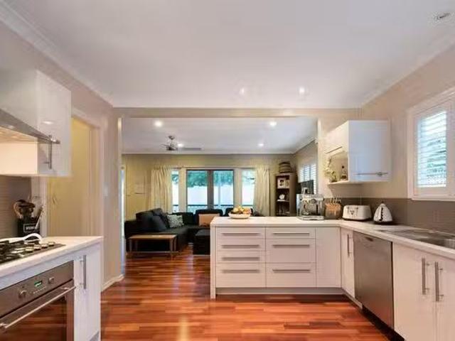 For Rent! 3 Oberon Street, Morningside, QLD 4170