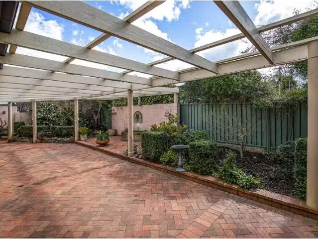 Deal! 3 Masters Place, Kambah House for rent Listed by Kay St.