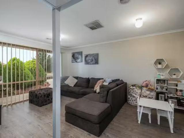 Cheap 3 Pimbit Court, Kurunjang VIC 3337