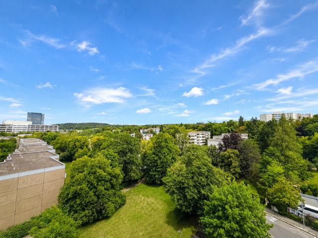 Nice 3 room Penthouse apartment in Sindelfingen with a big Rooftopterrace and an amazing view ne.