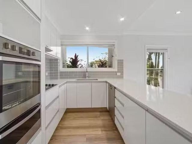 Cozy 3A/11 Eady Avenue, Broadbeach Waters, QLD 4218