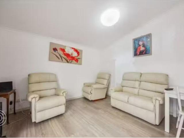 For Rent! 3A Chevalier Street, Weston House for rent Listed b.