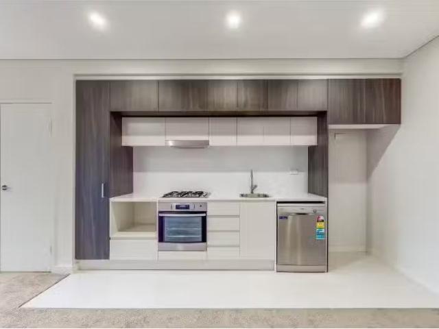 For Rent! 45/178 Great Western highway, Westmead Apartment for.