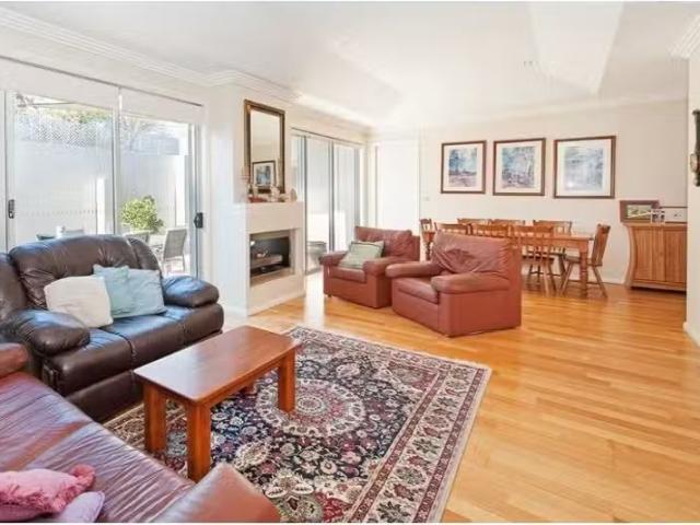 Just in! 458 Jamieson Street, East Albury House for rent List.
