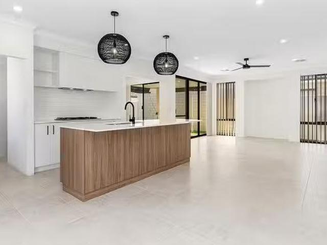 Cheap 45 Bluewater Drive, Eglinton, WA 6034
