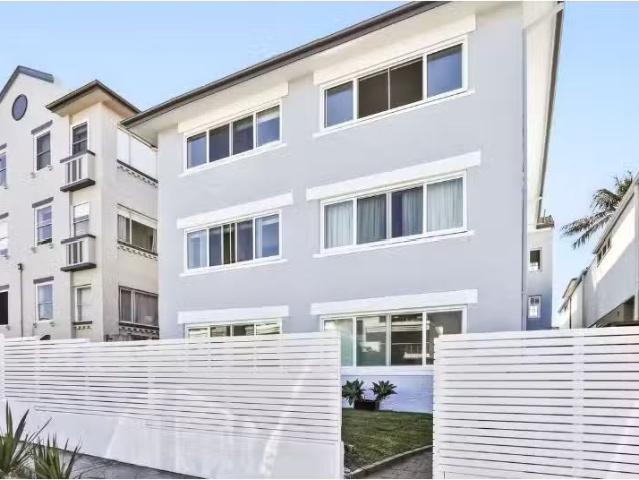 Deal! 4/60 Ramsgate Avenue, Bondi Beach Apartment for rent Li.