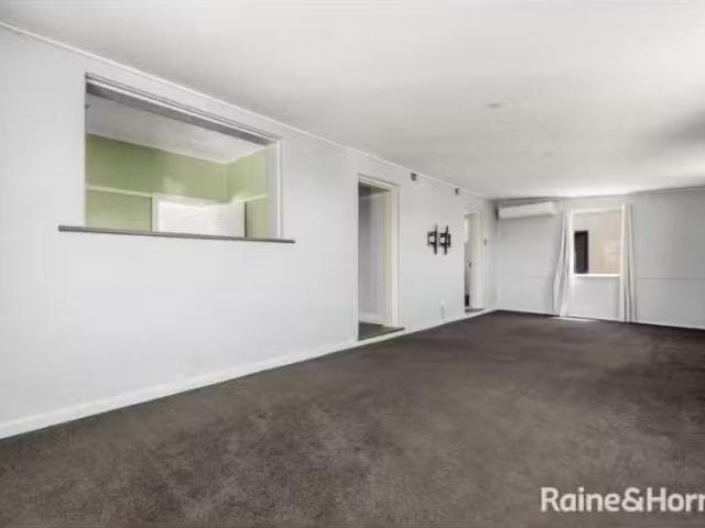 Cheap 4/66 Mitchell Street, STOCKTON Apartment for rent Liste.