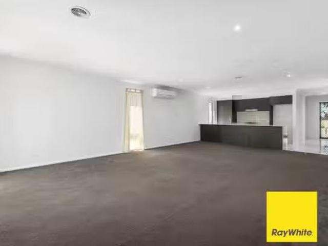 Cozy 46 Mimosa Way, Burnside Heights VIC 3023