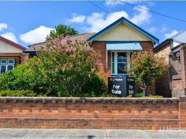 Nice 47 Chifley Road, Lithgow House for rent Listed by Lynett.
