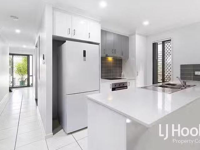 Charming 48 Greenstone Street, Yarrabilba, QLD 4207