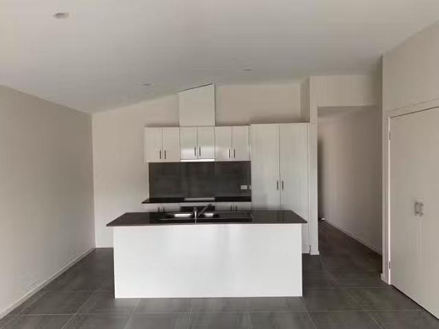 Cozy 4/8 Karrin Court, Norlane, VIC 3214