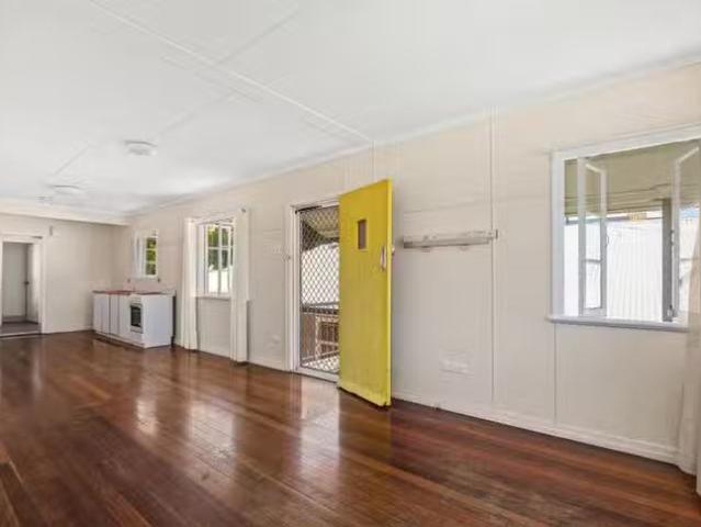 For Rent! 48 Teemangum Street, Currumbin, QLD 4223