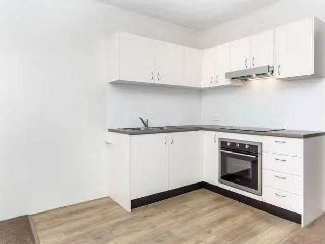 For Rent! 4/8 10 Station Street, West Ryde, NSW 2114
