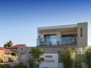 Deal! 4/94 Fitzroy Road, Rivervale, WA 6103