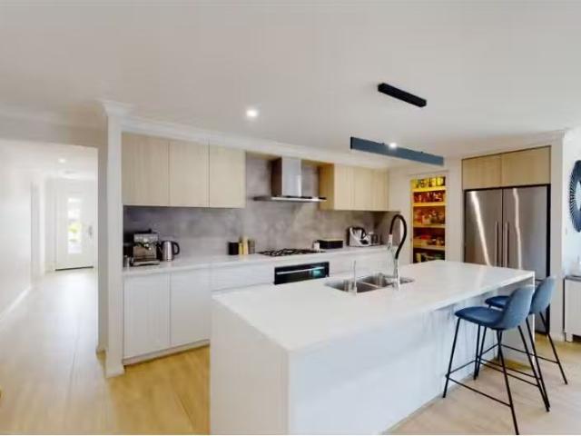 Cheap 49 Fishermans Drive, Teralba House for rent Listed by L.