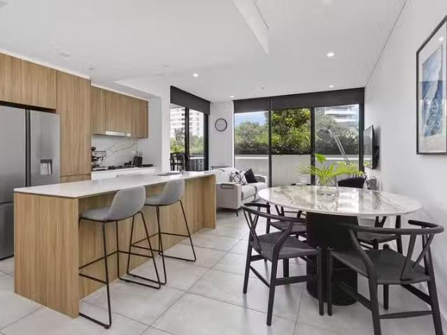 For Rent! 404/15 Railway Parade, Wollongong, NSW 2500 Unit f.