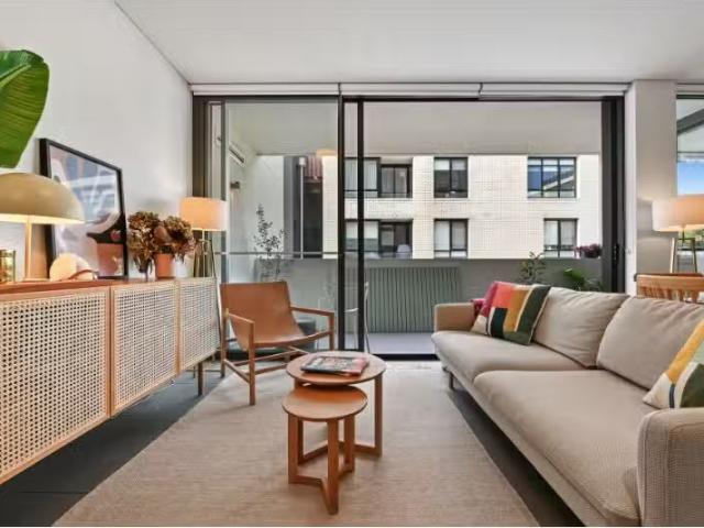 Charming 407/2 Pearl Street, Erskineville Apartment for rent.