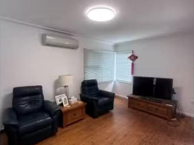 For Rent! 40 Daffodil Drive, Woy Woy House for rent Listed by.