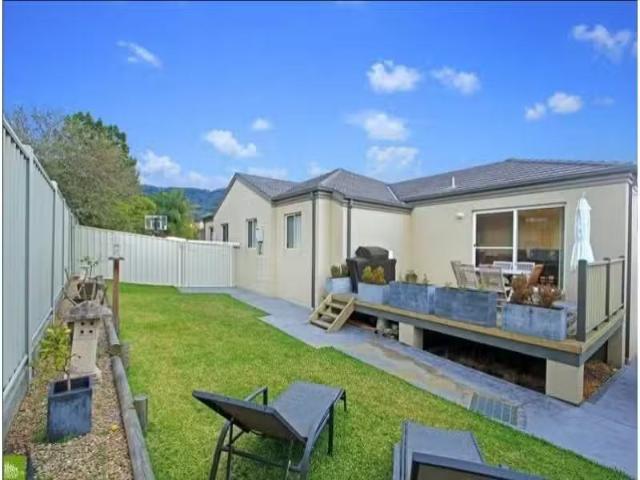 New 4/15 17 Camden Street, Balgownie Townhouse for rent Liste.