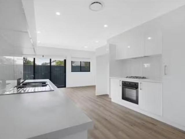Rental! 4/1a Davis Ave, Wallsend Townhouse for rent Listed by.