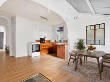 Rental! 42 Carl Street, Woolloongabba House for rent Listed b.