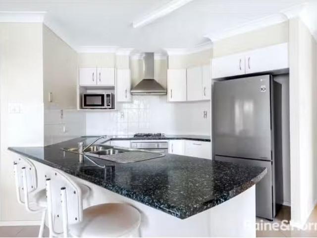 Just in! 42 Sheraton Circuit, BOMADERRY House for rent Listed.
