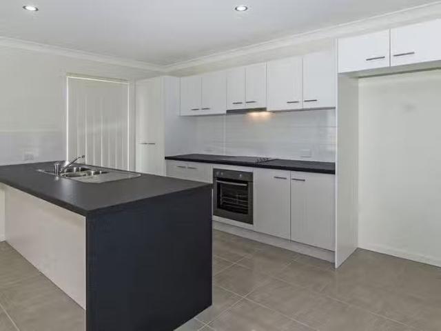 Deal! 431 Mcdougall Street, Glenvale, QLD 4350