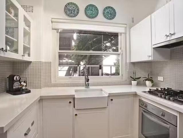 Charming 4/326 Edgecliff Road, Woollahra, NSW 2025