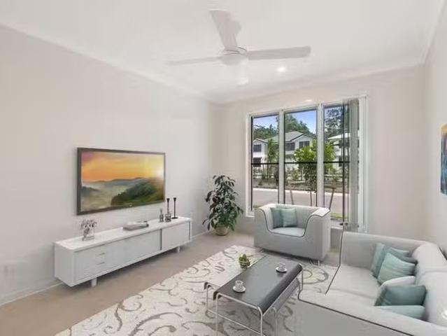Just in! 43/370 Gainsborough Drive, Pimpama, QLD 4209
