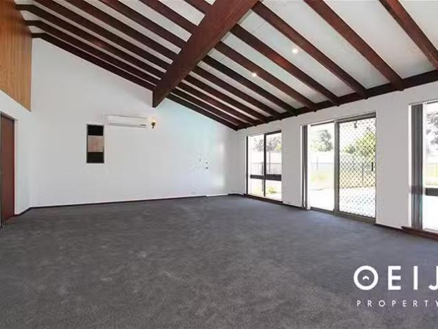 Unique 43 Dean Road, Bateman, WA 6150