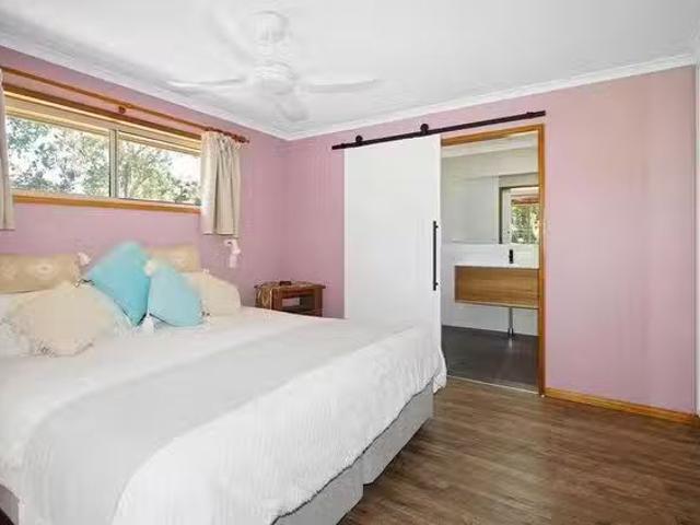 Nice 43 Egret Lane, Moore Park Beach, QLD 4670
