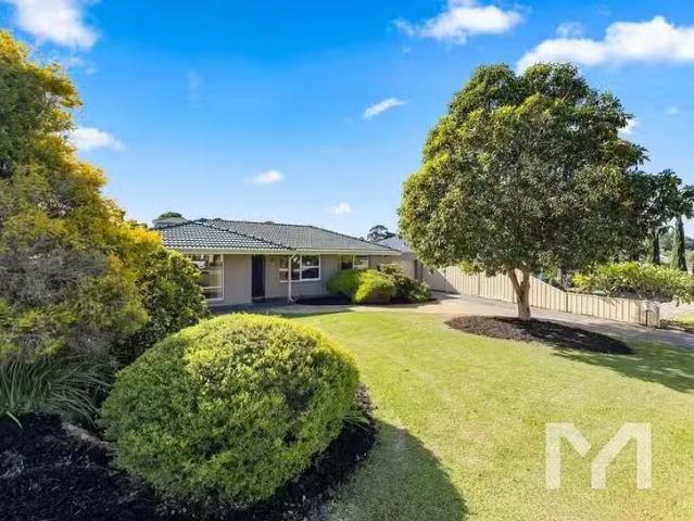 Cheap 4 Capper Place, Kardinya, WA 6163