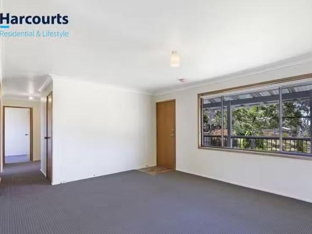Just in! 4 Claridge Crescent, SAN REMO, NSW 2262 House for R.