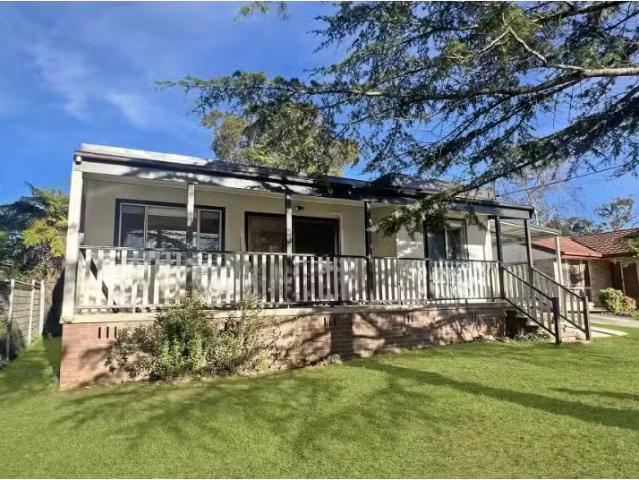 Cozy 4 Banksia Street, Colo Vale House for rent Listed by Pen.