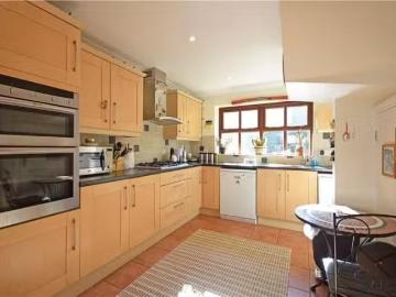 Nice 4 bedroom detached house for rent in Brook Close, Histon.