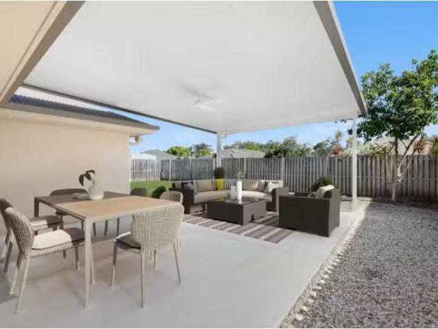 Deal! 4 BR 10 Mackenzie Street, COOMERA House for rent Listed.
