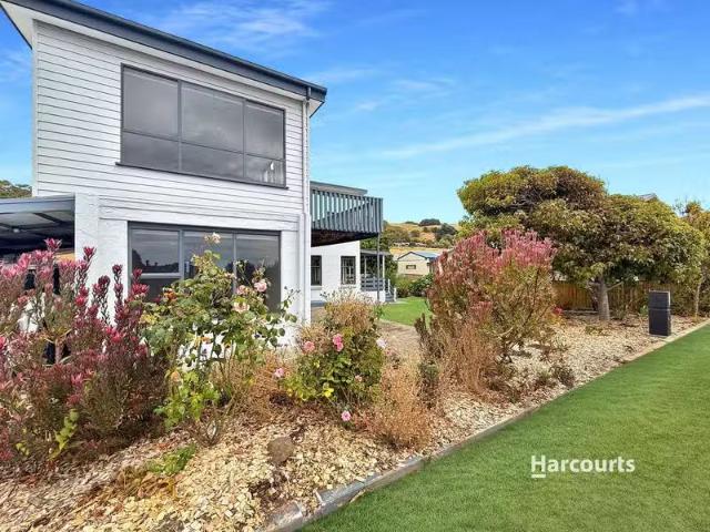 New 4 BR 114 Preservation Drive, PRESERVATION BAY, TAS 7316.