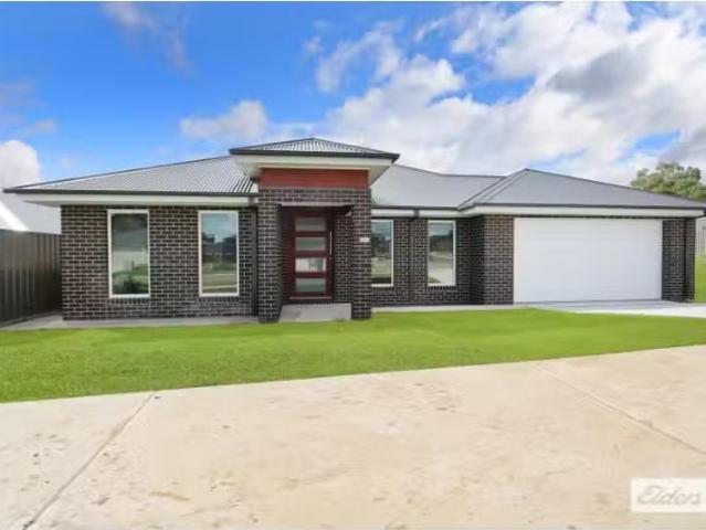 New 4 BR 128 Mulgara Drive, Thurgoona House for rent Listed b.