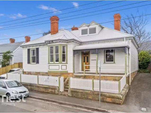 Nice 4 BR 12 Grosvenor Street, SANDY BAY House for rent Liste.