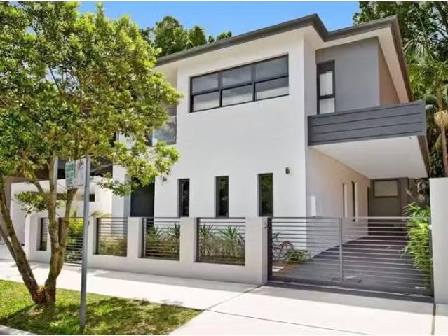 Charming 4 BR 12 Leura Road, Double Bay House for rent Listed.