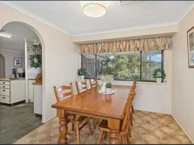 Just in! 4 BR 135 Cecil Avenue, Castle Hill House for rent Li.