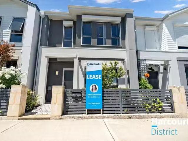 Nice 4 BR 144 Hanbird Avenue, Aveley, WA 6069