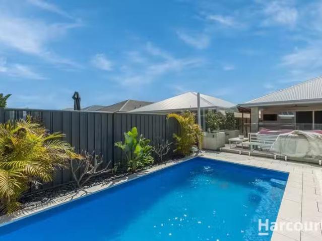 Cheap 4 BR 15 Azolla Street, BANKSIA GROVE, WA 6031 House fo.