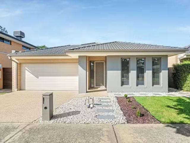 Rental! 4 BR 15 Warrego Circuit, Sandhurst, VIC 3977 House L.