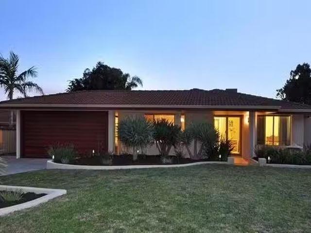 Deal! 4 BR 16 Coldlake Court, Joondalup, WA 6027