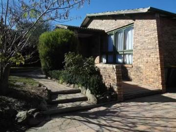 Queanbeyan West, Victoria - Fireplace, Equipped kitchen
