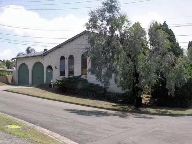 Nice 4 BR 16 Struen Marie Street, Kareela House for rent List.