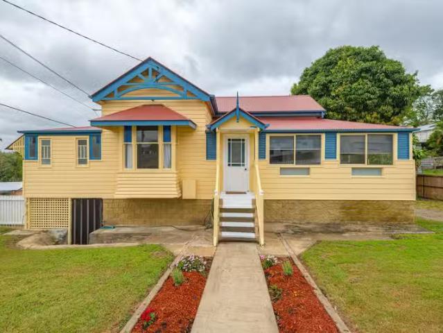 Deal! 4 BR 18 Alma Street, GYMPIE, QLD 4570 House for Rent