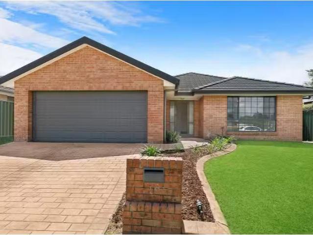 New 4 BR 18 Viewmont Way, Woongarrah House for rent Listed by.